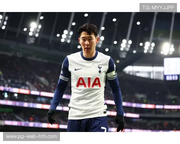 孙兴慜回归北伦敦主场，热刺球迷为他欢呼